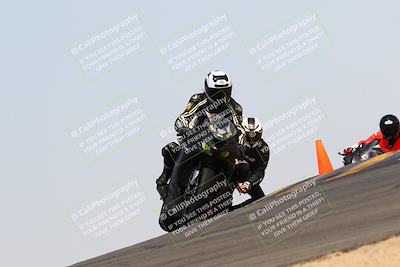 media/Apr-09-2022-SoCal Trackdays (Sat) [[c9e19a26ab]]/Turn 9 Set 2 (1130am)/